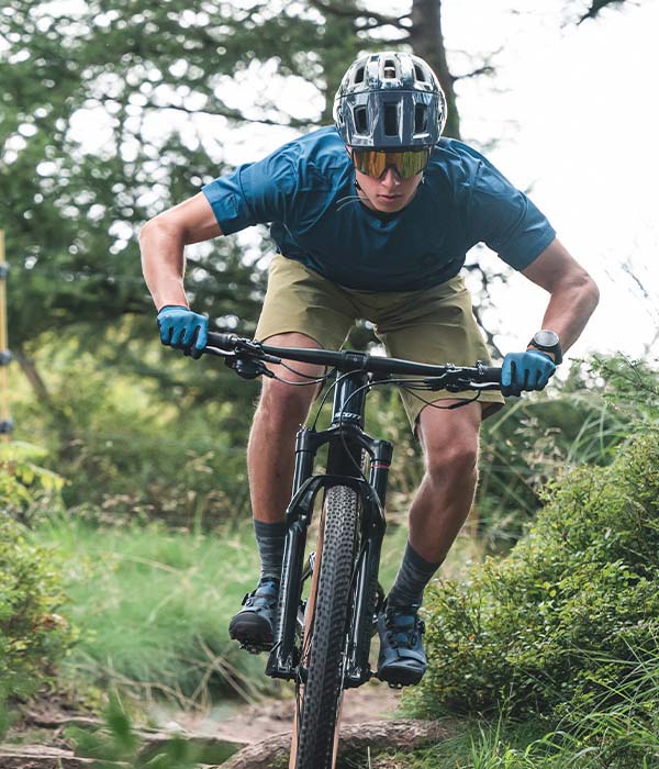 Klik hier om al onze full suspension mountainbikes te bekijken.