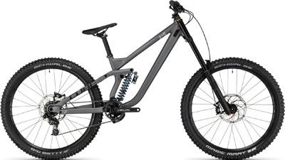 Cube TWO15 Pro 27,5 inch mountainbike in grijs.