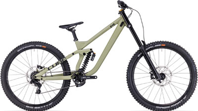 Cube TWO15 Race 27,5 inch mountainbike in lichtgroen.