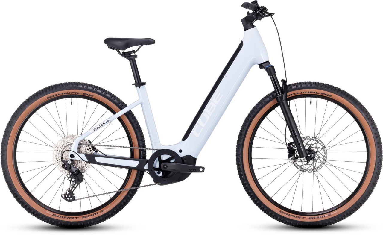 Cube Reaction Hybrid Pro 750 flashwhite n black 2024 - E-Bike Hardtail Mountainbike lage instap