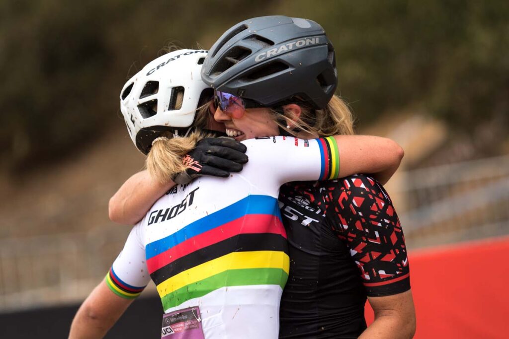 Dobslaff hugging 1024x683 - Malene Degn en Sina Frei met dubbele overwinning op de Wereldbeker in Zuid-Afrika