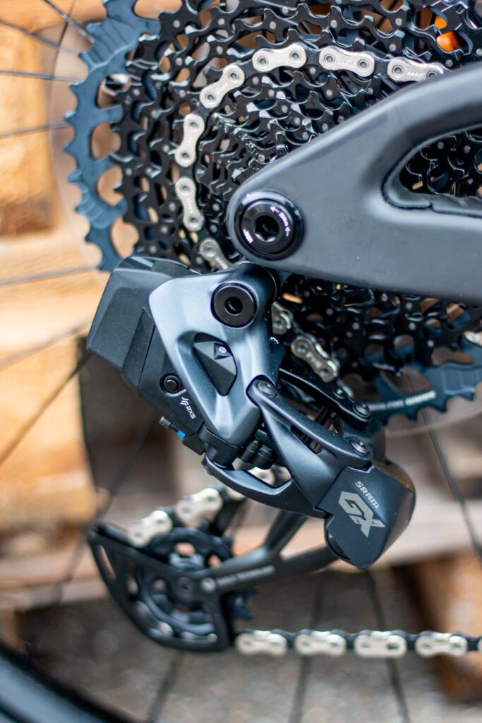 SRAM derailleur op de Scott Spark RC achteraanzicht in detail SRAM derailleur op de Scott Spark RC achteraanzicht in detail