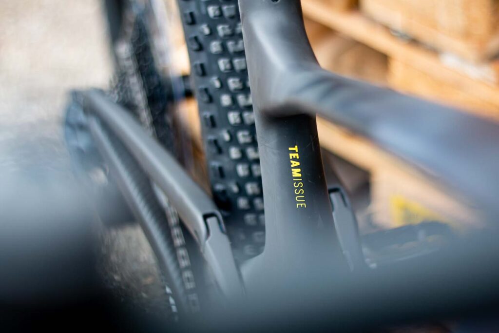 Bovenaanzicht van het frame van de Scott Spark RC met geïntegreerde achterdemper Bovenaanzicht van het frame van de Scott Spark RC met geïntegreerde achterdemper